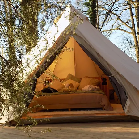 Tente Luxe Vue Etang Avec Jacuzzi 4 Luksustelt *